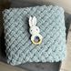 Подарочный набор &laquo;Sweet Bunny&raquo; с плюшевым пледом ручной работы и зайчиком-грызунцем белым 120х140 см серый цвет 13806-120х140зайбіл фото 2